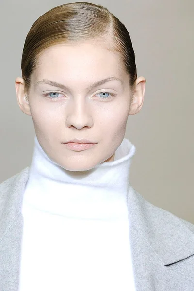 Look 1